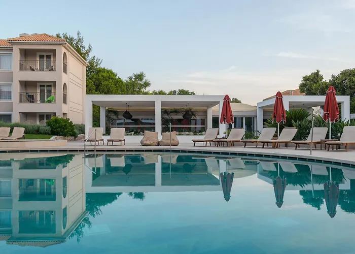 Bitzaro Grande Hotel & Suites
